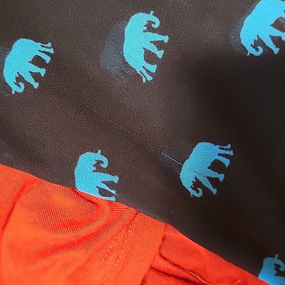 Banana Republic Elephant Tank - Picture 9 of 9